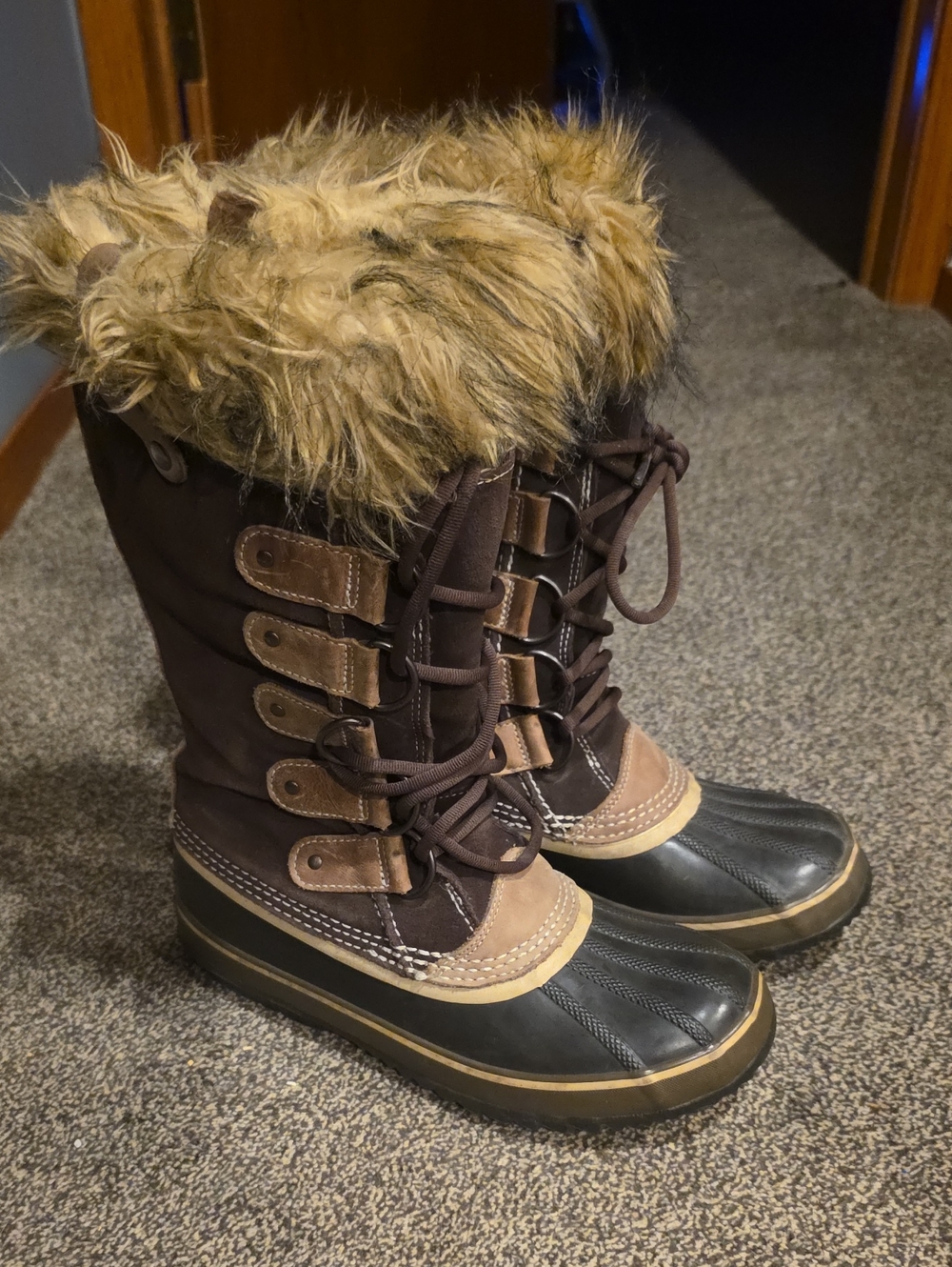 Sorel Brown Fur-Trim Lace-Up Waterproof Winter Boots
